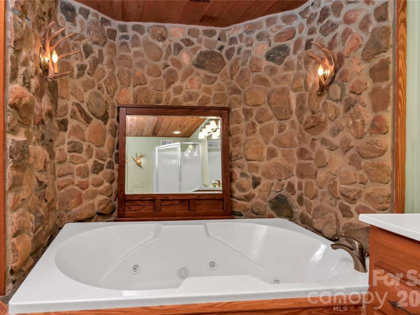 1040 Lawhon Road, Blythewood, SC 29016.  MLS# CAR4425889, YatesRealty ID 51901. 