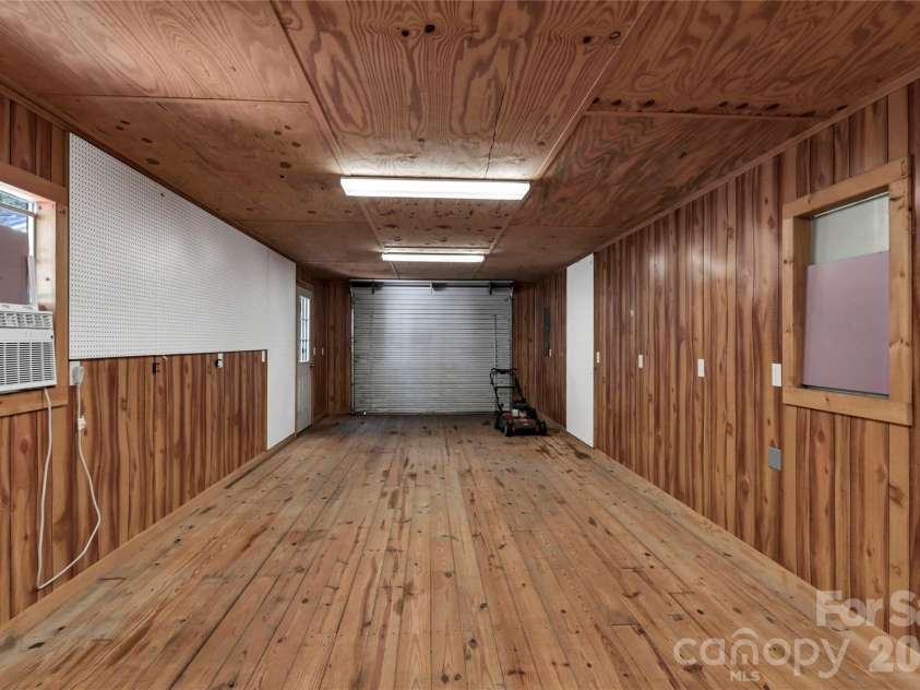 1040 Lawhon Road, Blythewood, SC 29016.  MLS# CAR4425889, YatesRealty ID 51901. 