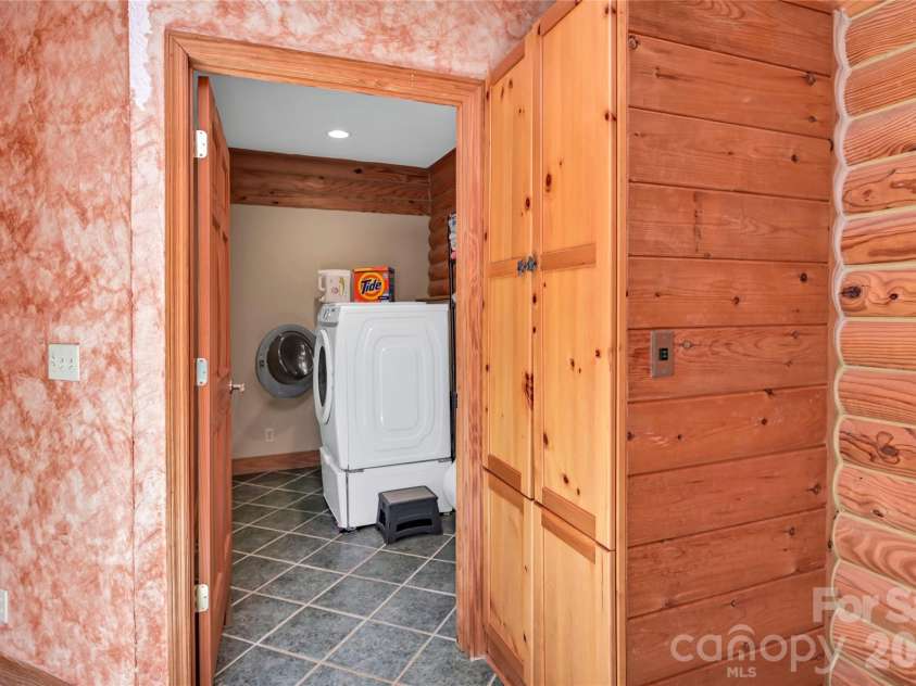 1040 Lawhon Road, Blythewood, SC 29016.  MLS# CAR4425889, YatesRealty ID 51901. Laundry