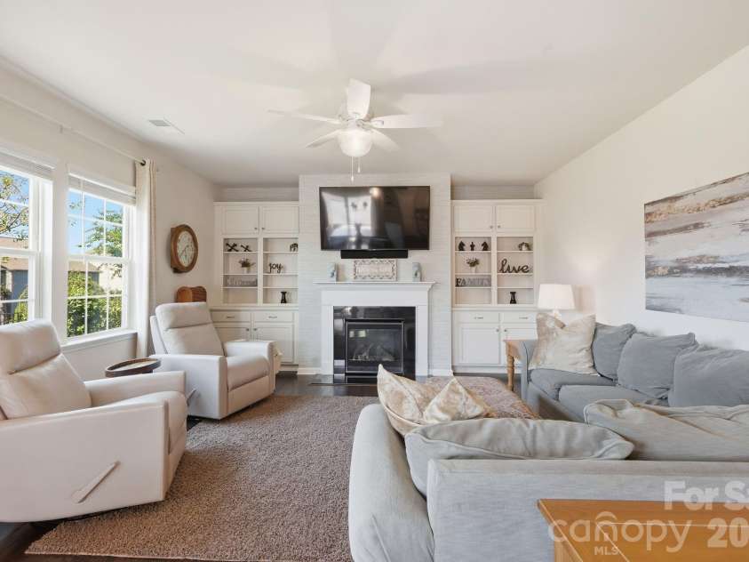 7013 Hamilton Mill Drive, Waxhaw, NC 28173.  MLS# CAR4424451, YatesRealty ID 51903. 