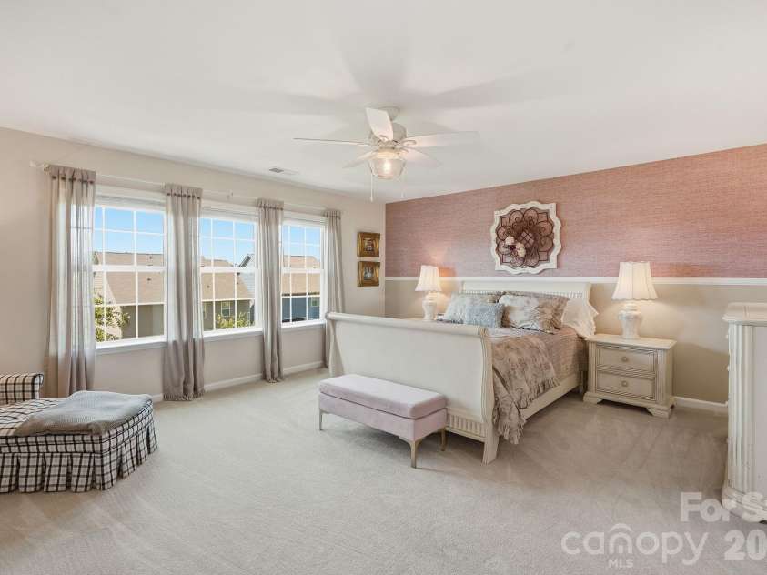 7013 Hamilton Mill Drive, Waxhaw, NC 28173.  MLS# CAR4424451, YatesRealty ID 51903. 