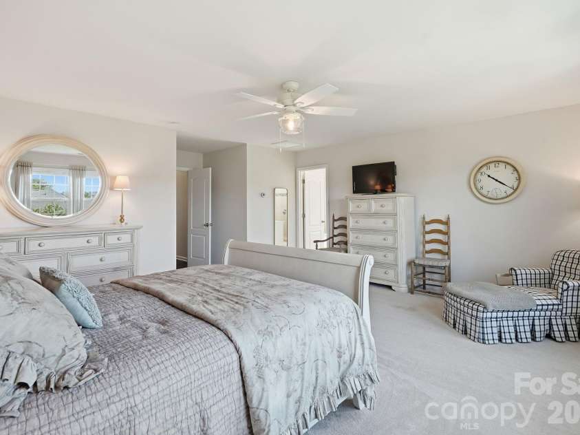 7013 Hamilton Mill Drive, Waxhaw, NC 28173.  MLS# CAR4424451, YatesRealty ID 51903. 