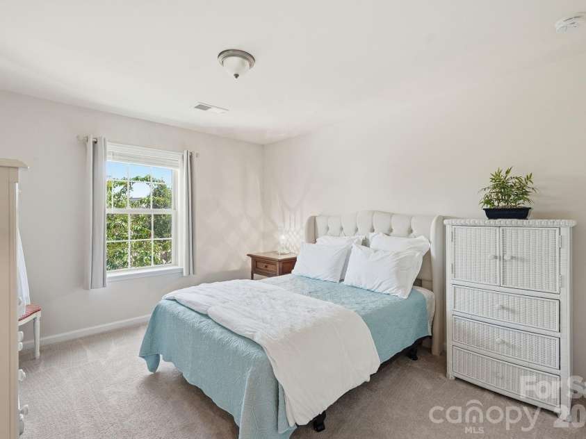 7013 Hamilton Mill Drive, Waxhaw, NC 28173.  MLS# CAR4424451, YatesRealty ID 51903. 