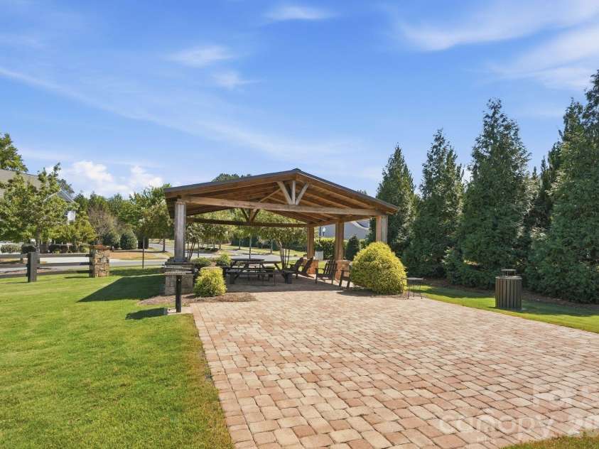 7013 Hamilton Mill Drive, Waxhaw, NC 28173.  MLS# CAR4424451, YatesRealty ID 51903. 