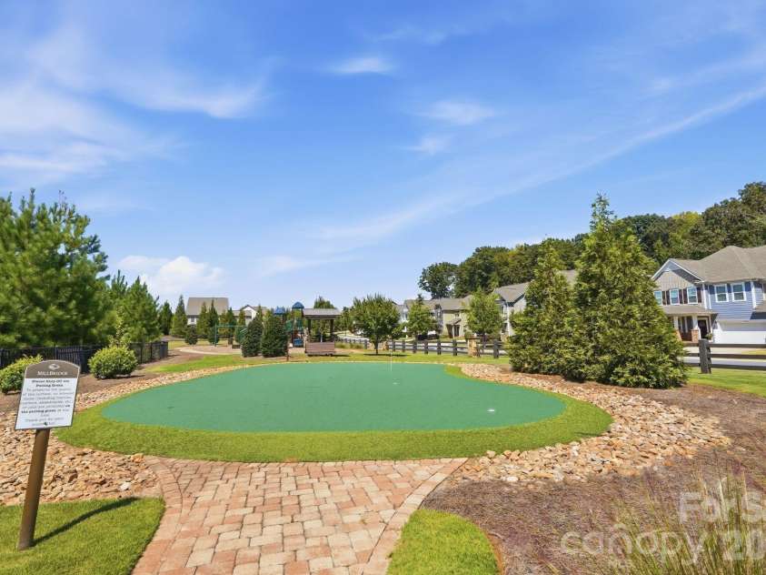 7013 Hamilton Mill Drive, Waxhaw, NC 28173.  MLS# CAR4424451, YatesRealty ID 51903. 