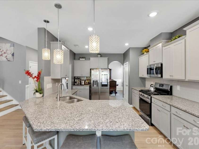 14727 Superior Street, Charlotte, NC 28273.  MLS# CAR4426197, YatesRealty ID 51904. 