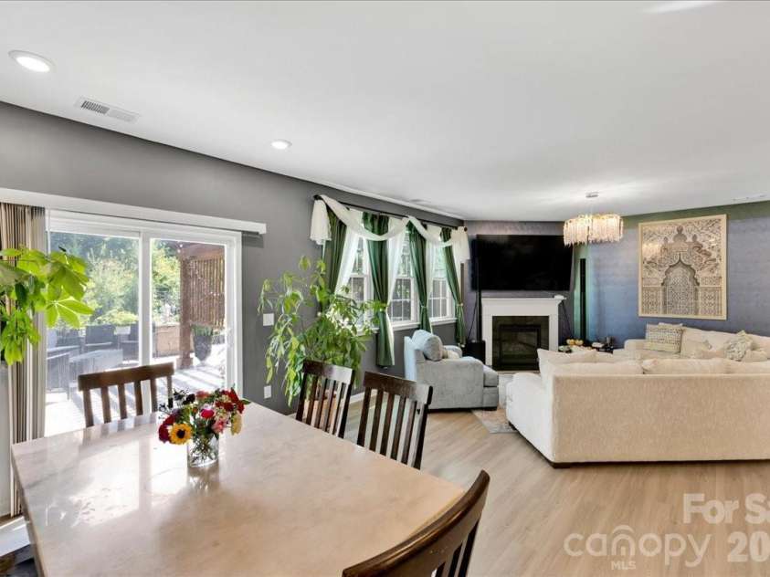 14727 Superior Street, Charlotte, NC 28273.  MLS# CAR4426197, YatesRealty ID 51904. 