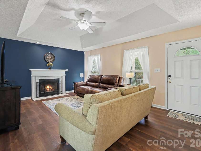 515 Harmony Glen Circle, Rock Hill, SC 29730.  MLS# CAR4424645, YatesRealty ID 51907. 