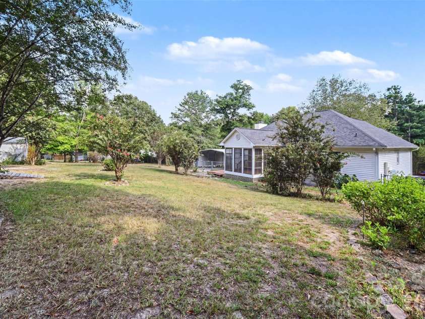 515 Harmony Glen Circle, Rock Hill, SC 29730.  MLS# CAR4424645, YatesRealty ID 51907. 