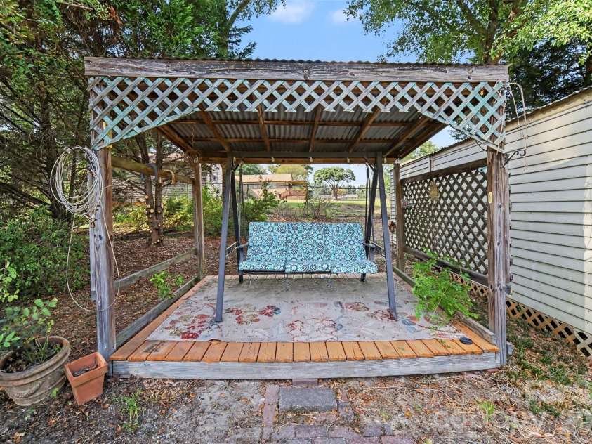 515 Harmony Glen Circle, Rock Hill, SC 29730.  MLS# CAR4424645, YatesRealty ID 51907. 