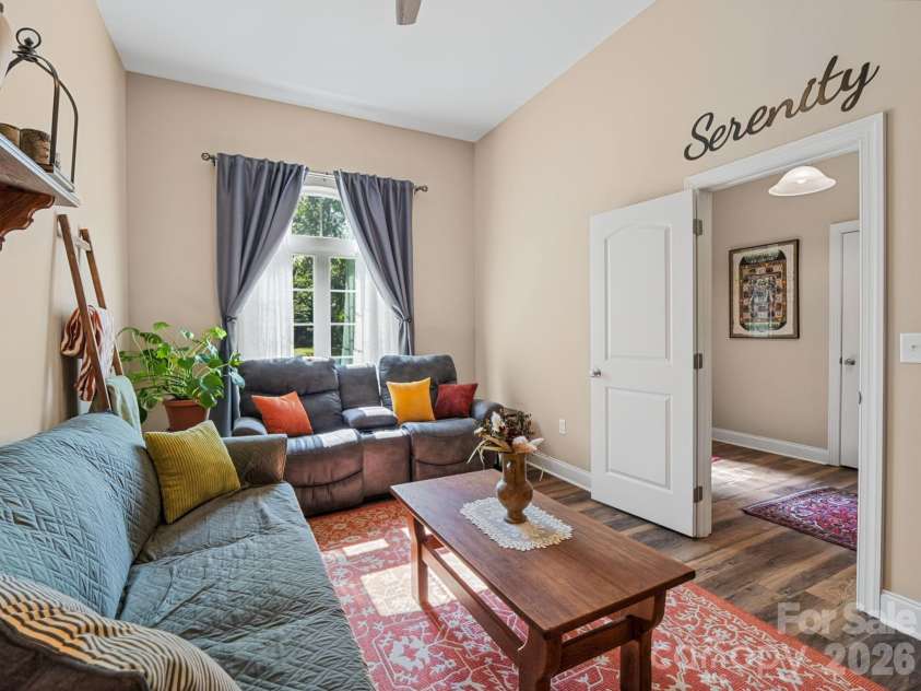 168 Willow Place Circle, Hendersonville, NC 28739.  MLS# CAR4425410, YatesRealty ID 51911. Bonus Room