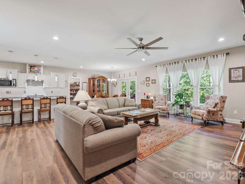 168 Willow Place Circle, Hendersonville, NC 28739.  MLS# CAR4425410, YatesRealty ID 51911. Open-Concept Living Area
