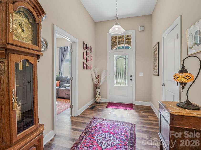 168 Willow Place Circle, Hendersonville, NC 28739.  MLS# CAR4425410, YatesRealty ID 51911. Welcoming Entry Foyer