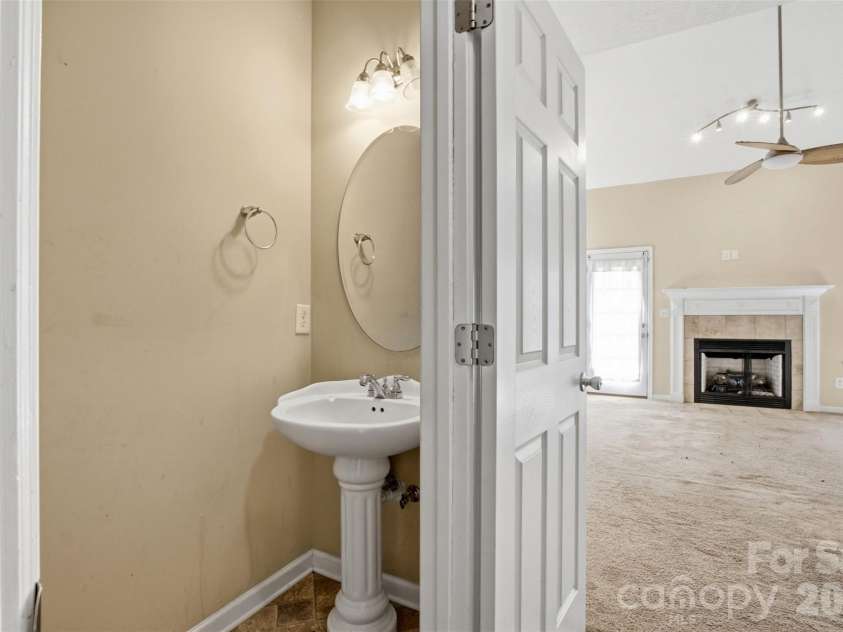 235 Summer Place Drive, Aiken, SC 29801.  MLS# CAR4426440, YatesRealty ID 51912. 