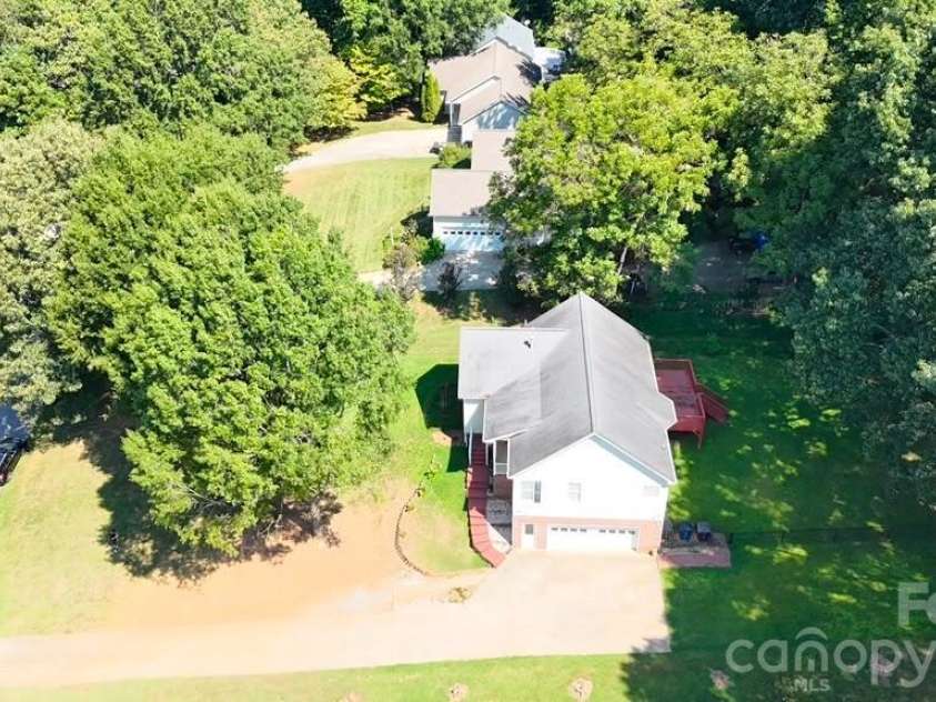 203 Springfield Road, Statesville, NC 28625.  MLS# CAR4425686, YatesRealty ID 51913. 