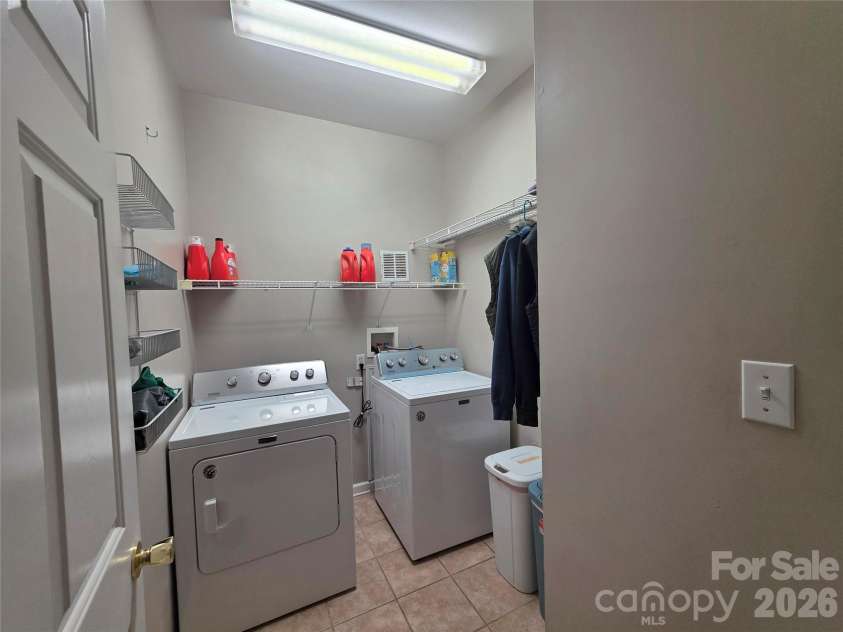 203 Springfield Road, Statesville, NC 28625.  MLS# CAR4425686, YatesRealty ID 51913. 