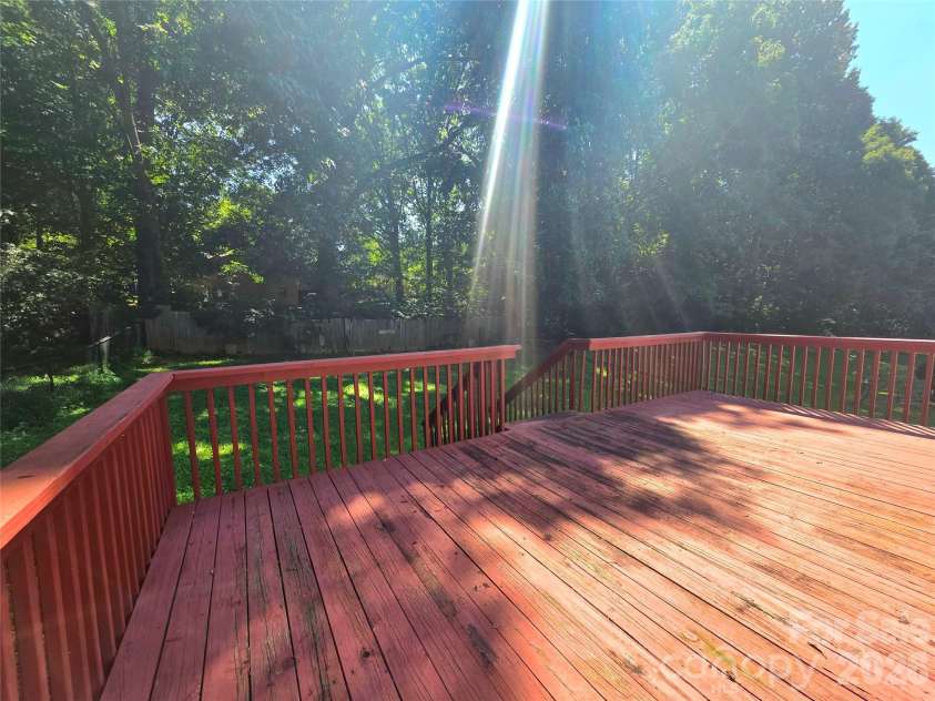 203 Springfield Road, Statesville, NC 28625.  MLS# CAR4425686, YatesRealty ID 51913. 
