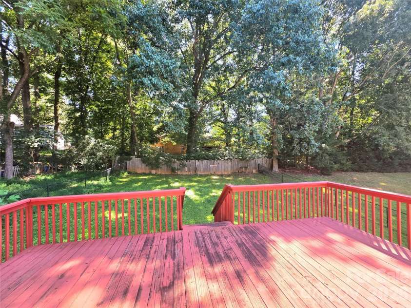203 Springfield Road, Statesville, NC 28625.  MLS# CAR4425686, YatesRealty ID 51913. 