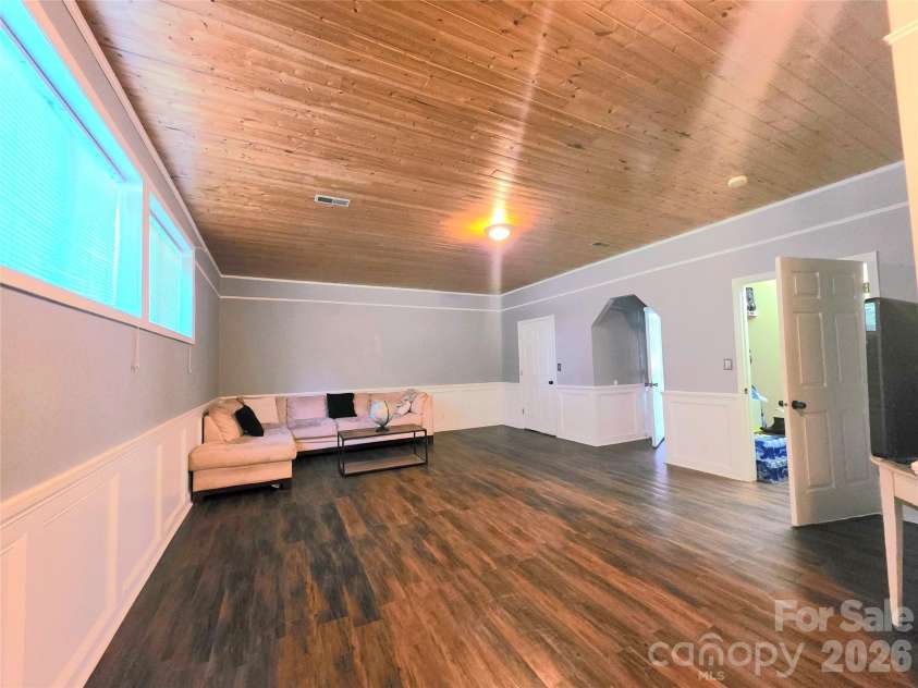 203 Springfield Road, Statesville, NC 28625.  MLS# CAR4425686, YatesRealty ID 51913. 