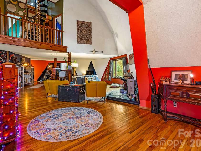 425 Bob Barnwell Road, Asheville, NC 28803.  MLS# CAR4425201, YatesRealty ID 51917. 
