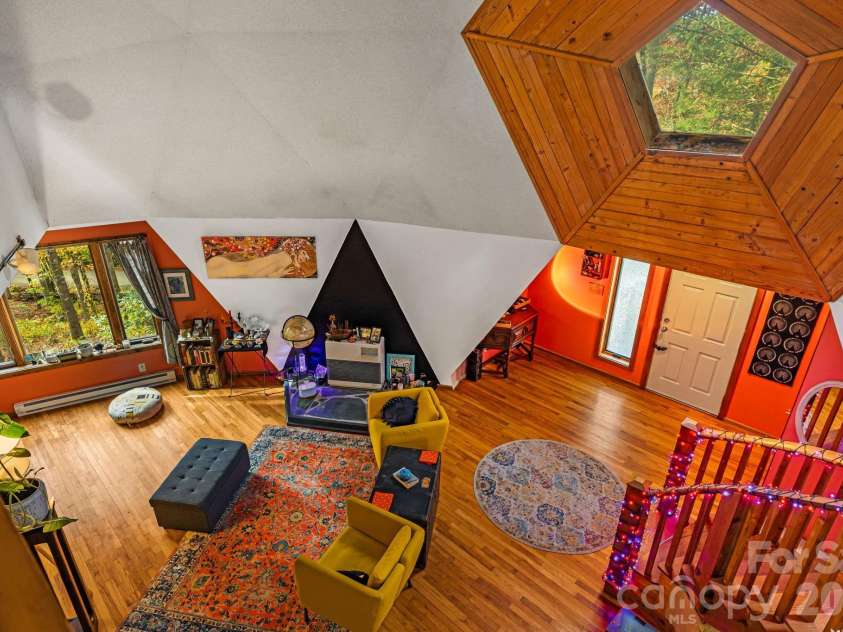 425 Bob Barnwell Road, Asheville, NC 28803.  MLS# CAR4425201, YatesRealty ID 51917. 