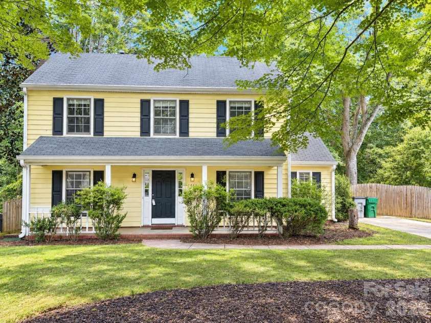1425 Longbrook Drive, Charlotte, NC 28270.  MLS# CAR4425296, YatesRealty ID 51919. Front