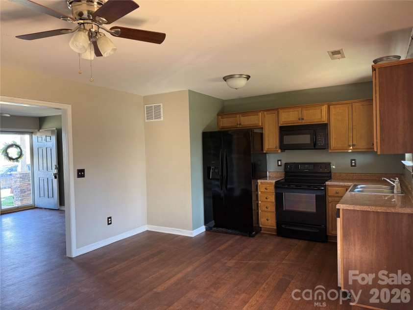 1033 Clineview Drive, Cherryville, NC 28021.  MLS# CAR4355280, YatesRealty ID 5192. 