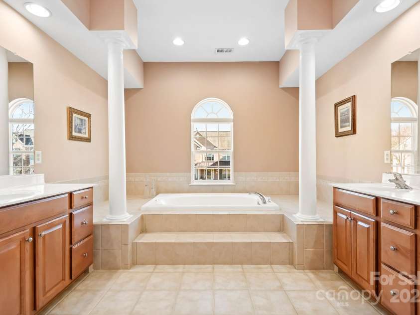 9729 Capella Avenue, Concord, NC 28027.  MLS# CAR4210438, YatesRealty ID 5192. 