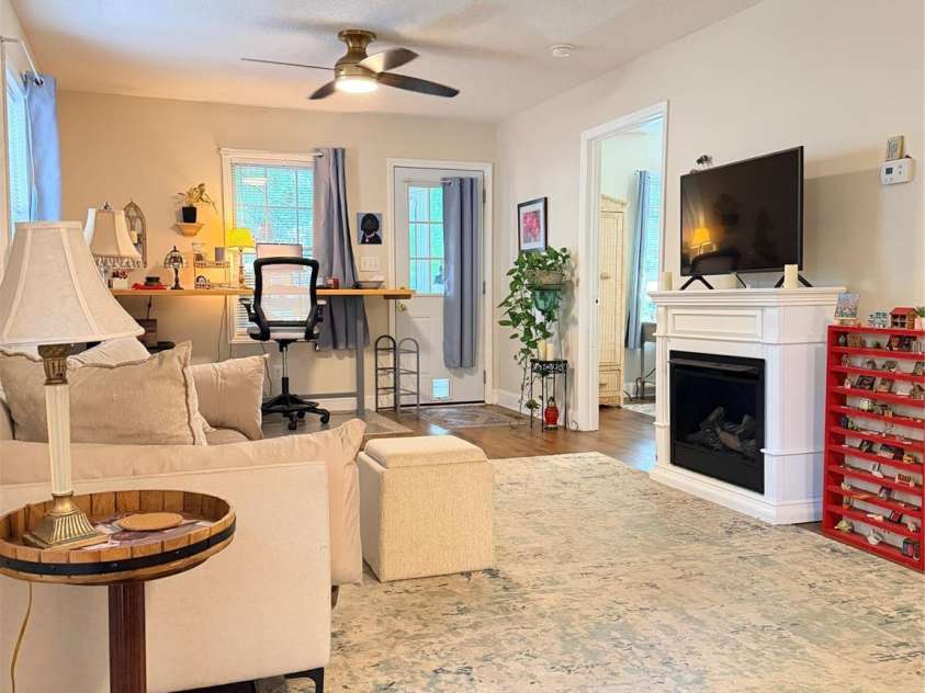 522 19th Street, Hickory, NC 28602.  MLS# CAR4426515, YatesRealty ID 51920. 