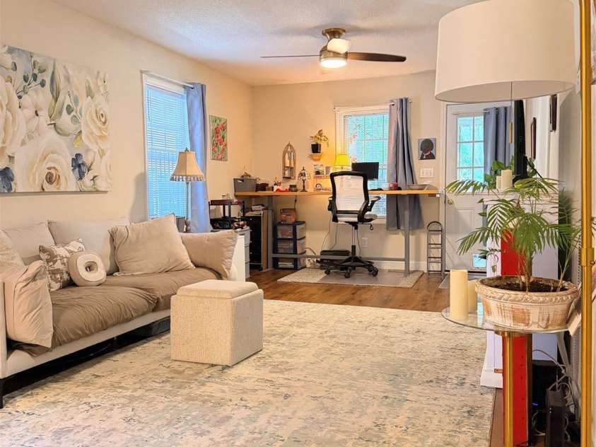 522 19th Street, Hickory, NC 28602.  MLS# CAR4426515, YatesRealty ID 51920. 
