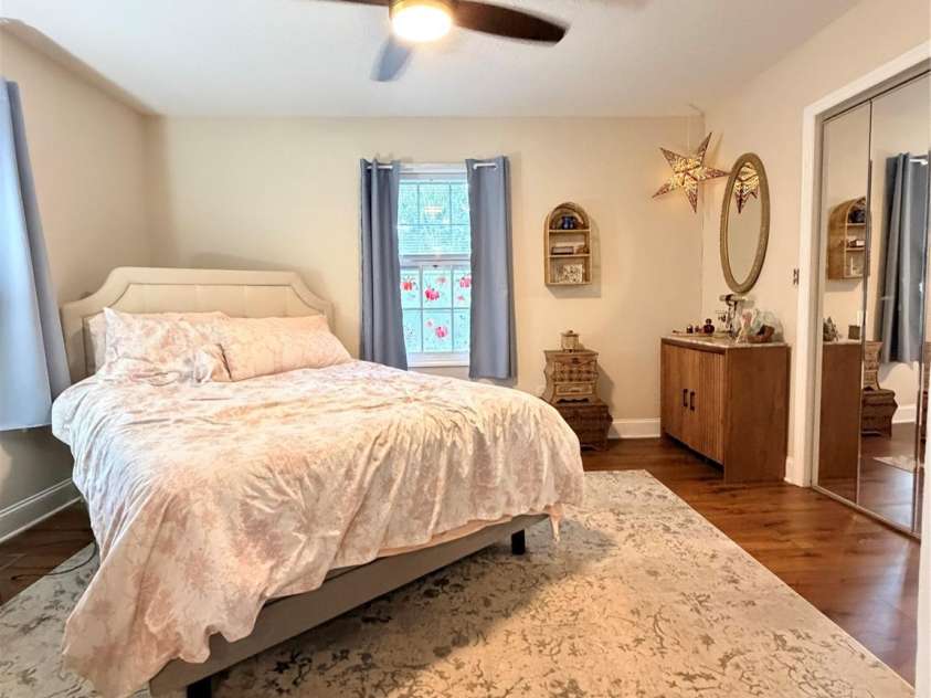 522 19th Street, Hickory, NC 28602.  MLS# CAR4426515, YatesRealty ID 51920. 