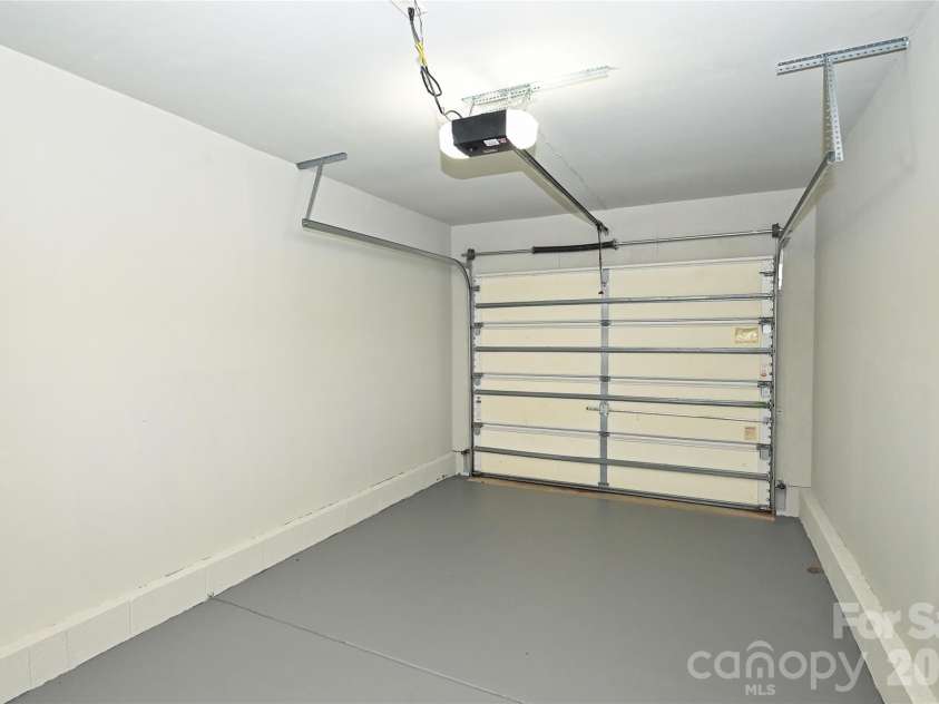 7310 Fig Lane, Charlotte, NC 28215.  MLS# CAR4423828, YatesRealty ID 51921. 