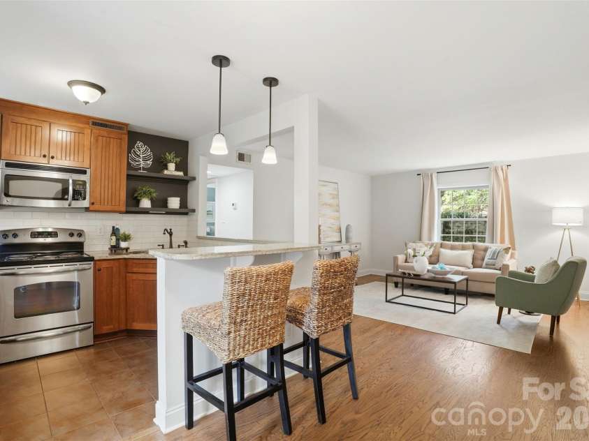 4921 Park Road, Charlotte, NC 28209.  MLS# CAR4426505, YatesRealty ID 51922. 