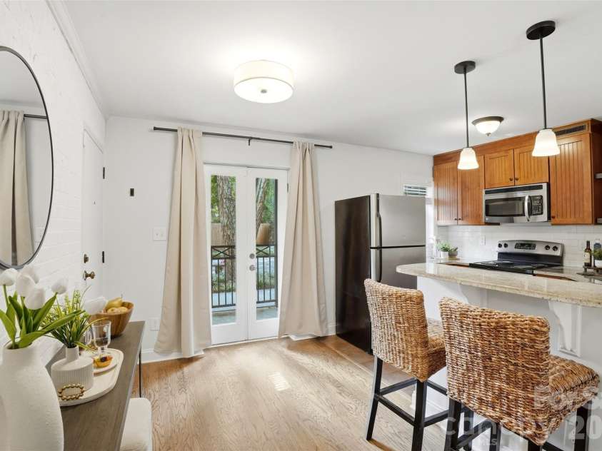 4921 Park Road, Charlotte, NC 28209.  MLS# CAR4426505, YatesRealty ID 51922. 