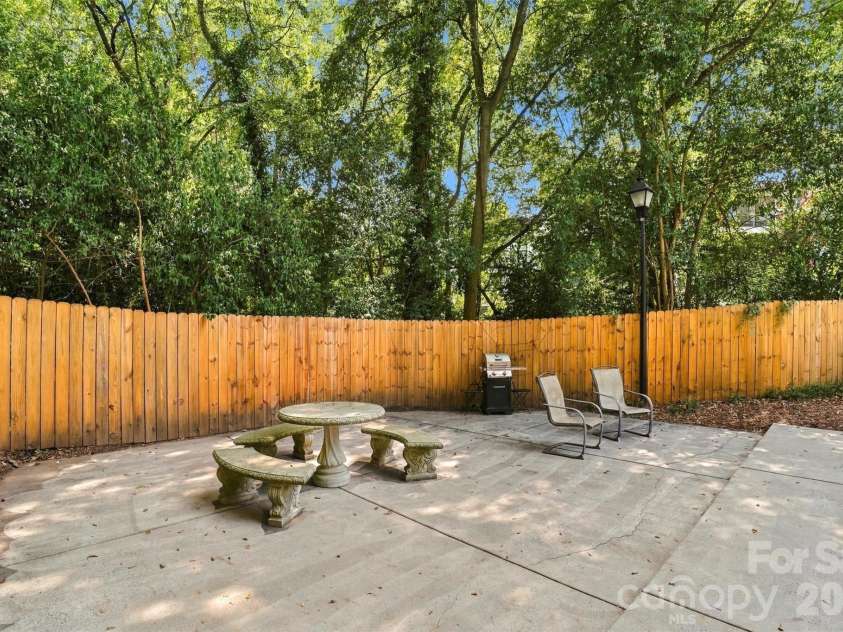 4921 Park Road, Charlotte, NC 28209.  MLS# CAR4426505, YatesRealty ID 51922. 