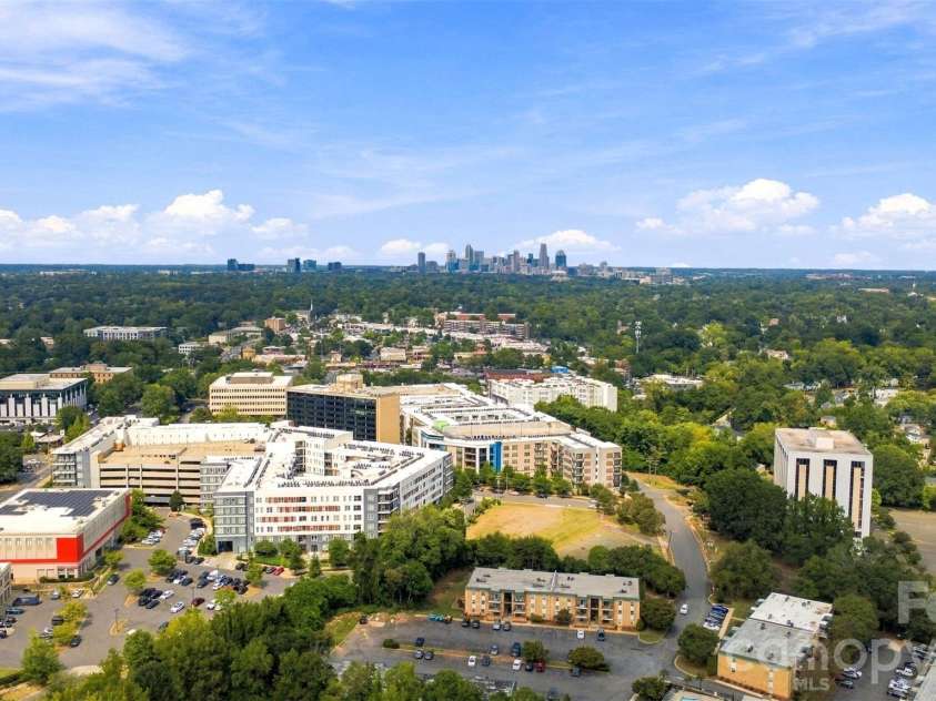 4921 Park Road, Charlotte, NC 28209.  MLS# CAR4426505, YatesRealty ID 51922. 