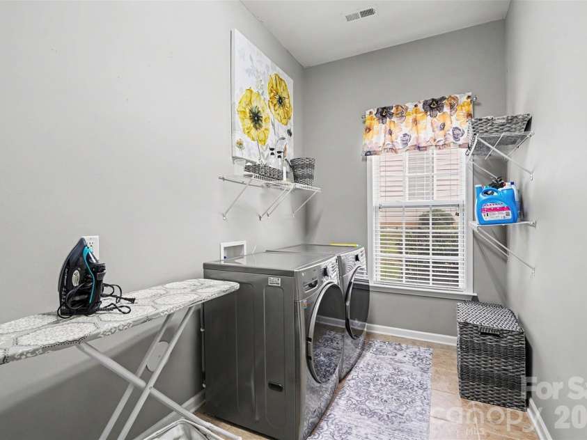13202 David Jennings Avenue, Charlotte, NC 28213.  MLS# CAR4424937, YatesRealty ID 51926. 
