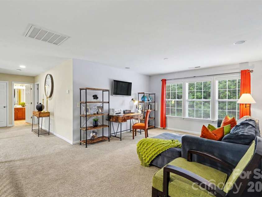 13202 David Jennings Avenue, Charlotte, NC 28213.  MLS# CAR4424937, YatesRealty ID 51926. 