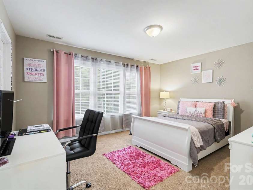 13202 David Jennings Avenue, Charlotte, NC 28213.  MLS# CAR4424937, YatesRealty ID 51926. 