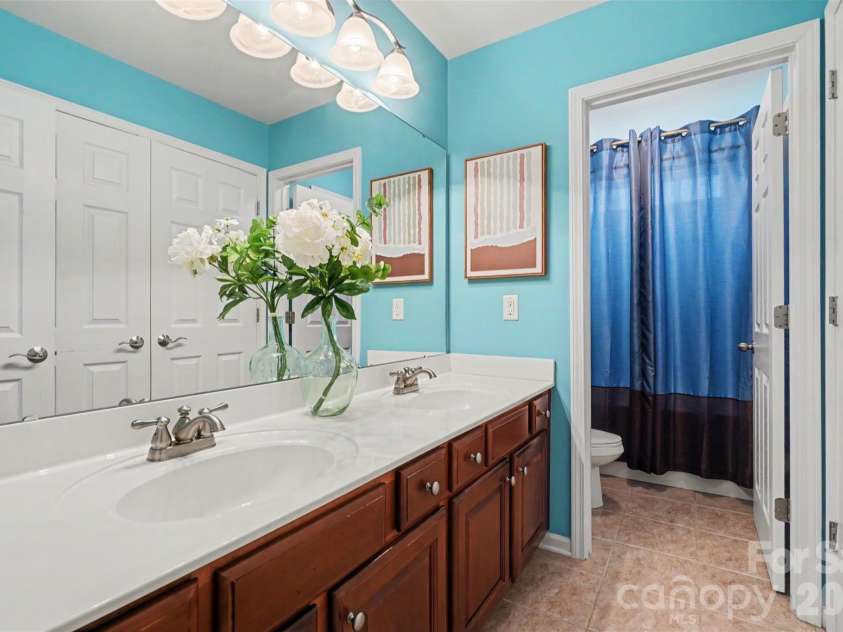 13202 David Jennings Avenue, Charlotte, NC 28213.  MLS# CAR4424937, YatesRealty ID 51926. 