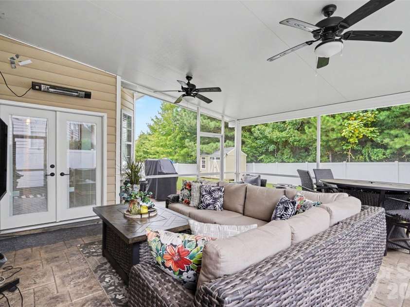 13202 David Jennings Avenue, Charlotte, NC 28213.  MLS# CAR4424937, YatesRealty ID 51926. 
