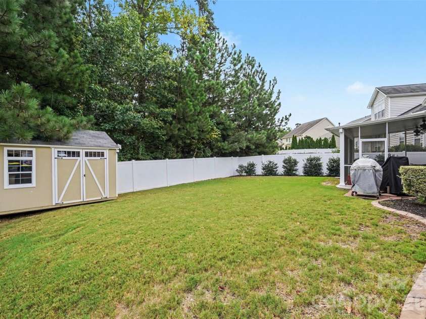 13202 David Jennings Avenue, Charlotte, NC 28213.  MLS# CAR4424937, YatesRealty ID 51926. 