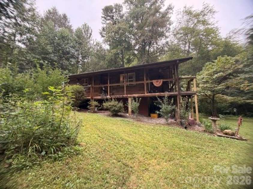196 Austin Drive, Marion, NC 28752.  MLS# CAR4426519, YatesRealty ID 51927. 