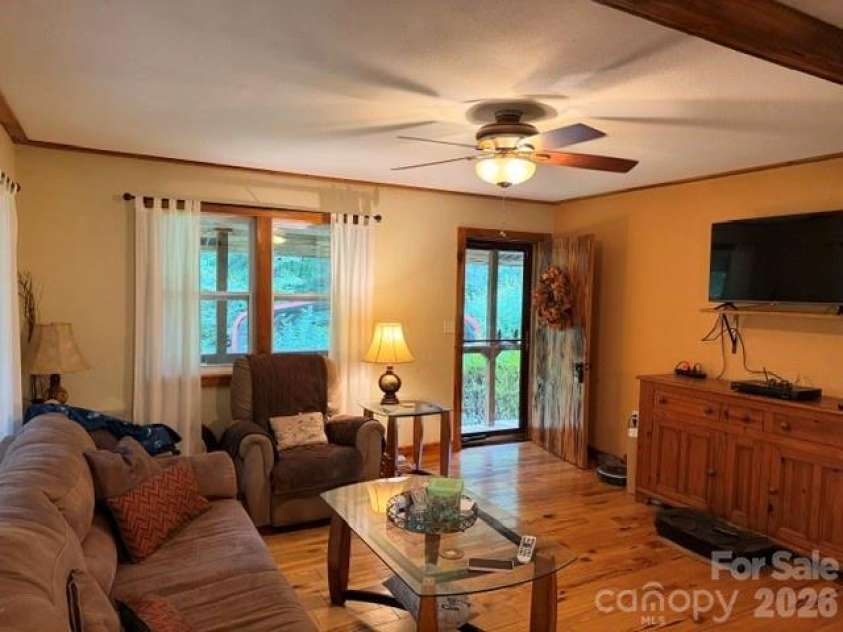 196 Austin Drive, Marion, NC 28752.  MLS# CAR4426519, YatesRealty ID 51927. 