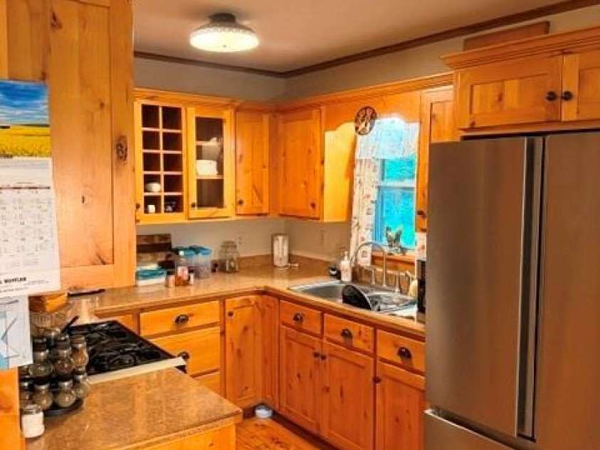 196 Austin Drive, Marion, NC 28752.  MLS# CAR4426519, YatesRealty ID 51927. 