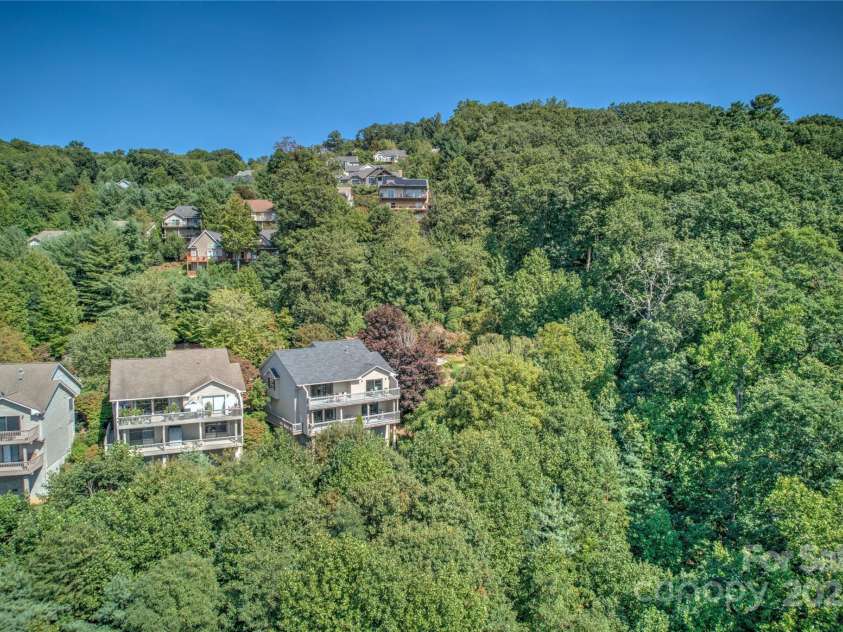 74 Park Avenue, Asheville, NC 28803.  MLS# CAR4169958, YatesRealty ID 5193. 