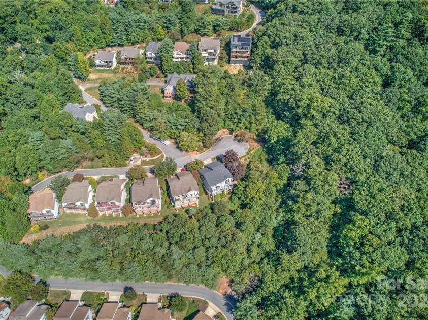 74 Park Avenue, Asheville, NC 28803.  MLS# CAR4169958, YatesRealty ID 5193. 