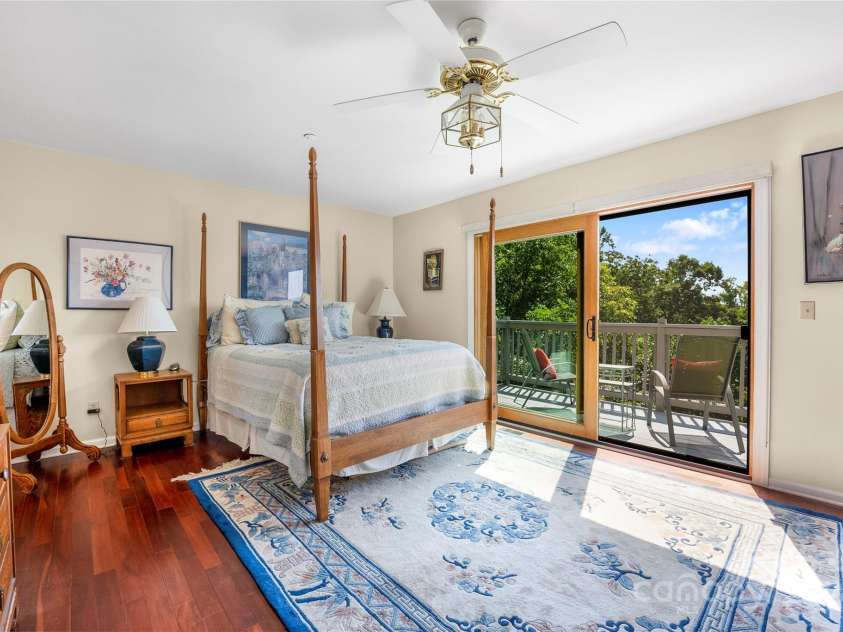 74 Park Avenue, Asheville, NC 28803.  MLS# CAR4169958, YatesRealty ID 5193. 