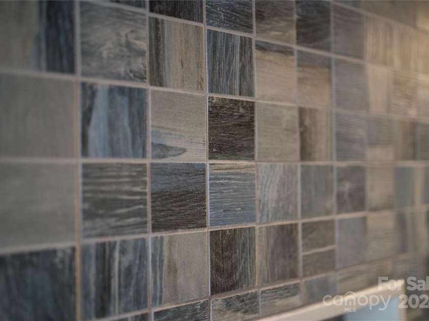 74 Park Avenue, Asheville, NC 28803.  MLS# CAR4169958, YatesRealty ID 5193. 