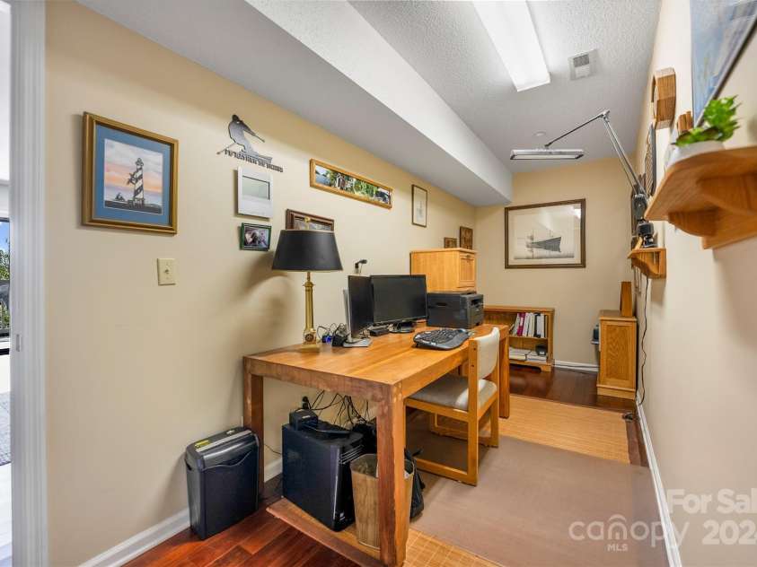 74 Park Avenue, Asheville, NC 28803.  MLS# CAR4169958, YatesRealty ID 5193. 